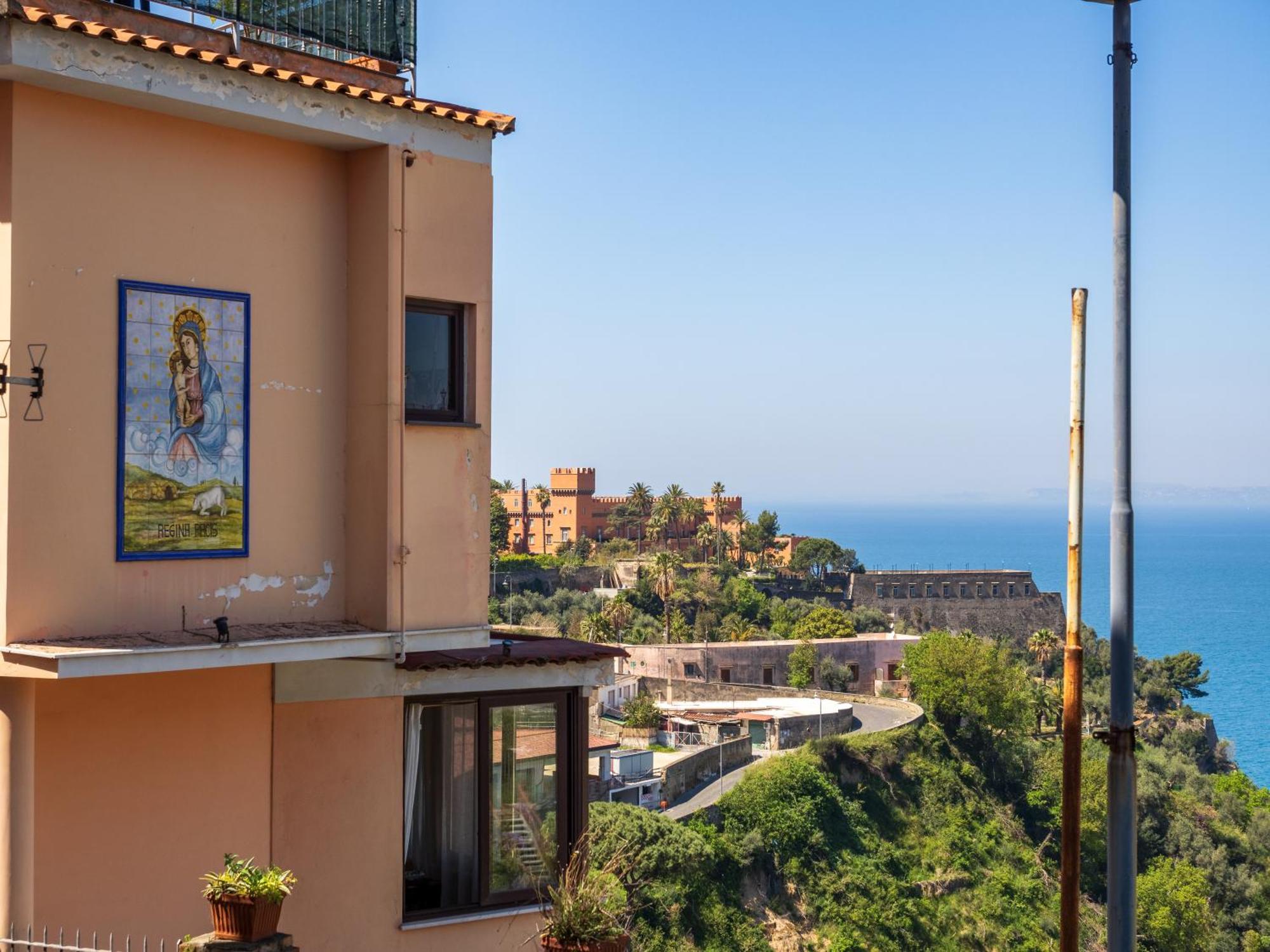 La Casa Del Golfo Appartement Vico Equense Buitenkant foto