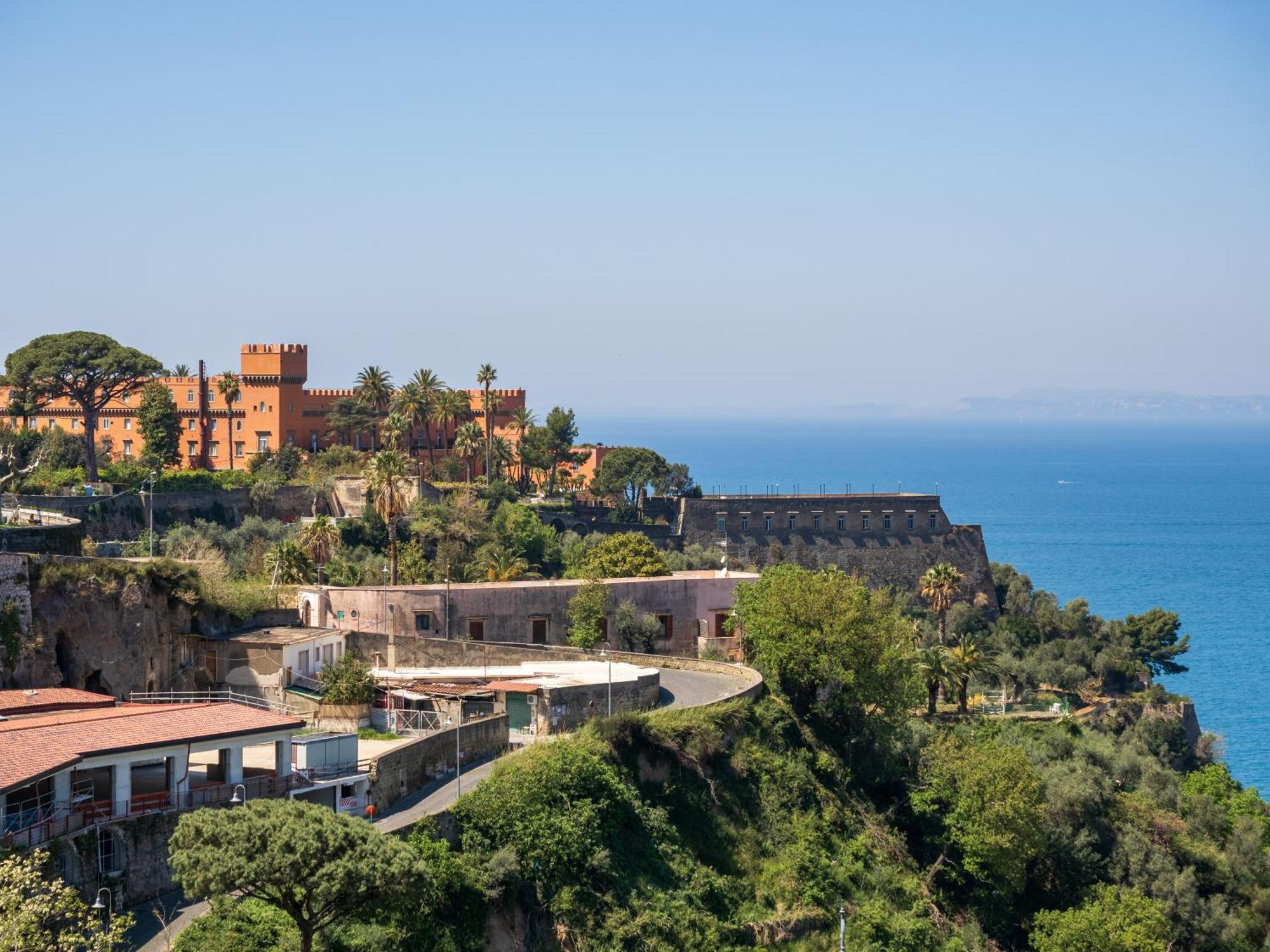 La Casa Del Golfo Appartement Vico Equense Buitenkant foto